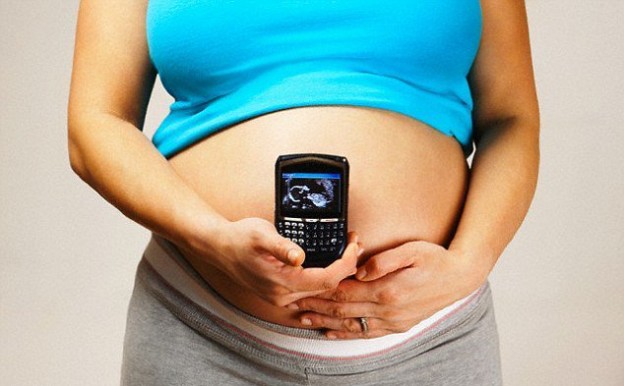 Беременность и использование сотовых телефонов